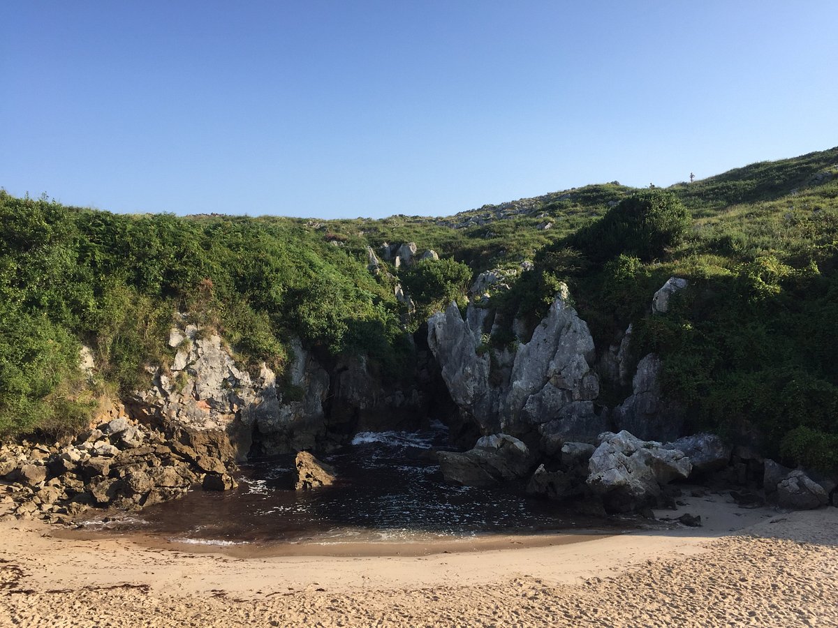 playa de gulpiyuri